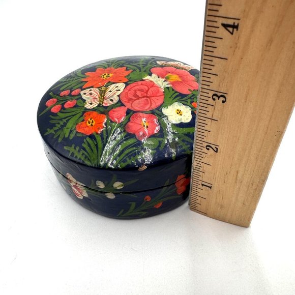 Vintage Papier Mache Trinket Box Hand Painted Lacquered Black Pink Floral circle - Picture 9 of 9